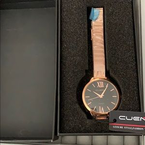 ❤️3/$25🆕Rose Gold black Large Fave Unisex Watch🆕